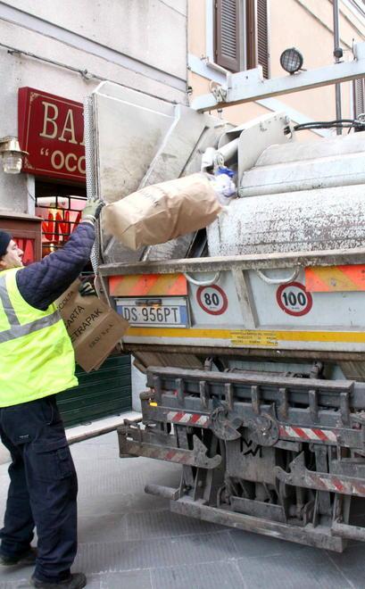 Tagli e caro sosta Il Pd: «Un bilancio amaro per la città» 