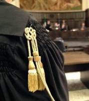 Sei mesi per furto di occhiali «È una pena troppo alta» 