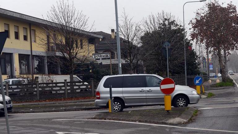 Otto su 14 erano in nero: maxi multa a laboratorio