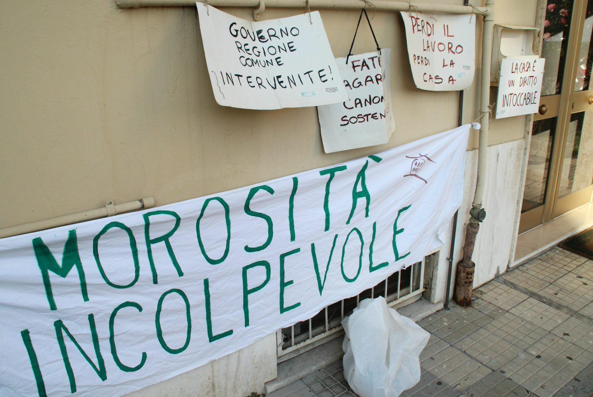 Una protesta contro gli sfratti per morosità (archivio)