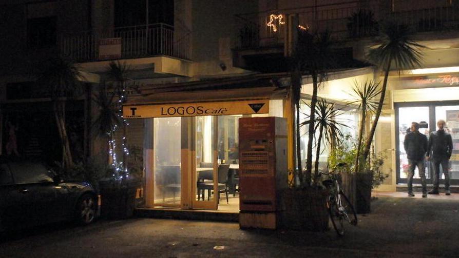 A casa dopo gli spari «I furti il movente»