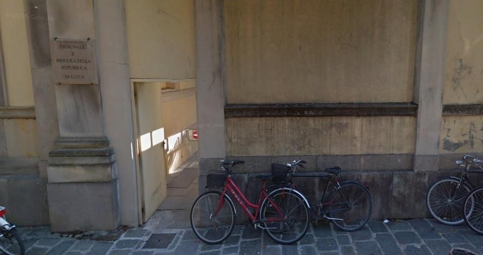 Tribunale, chiuso uno degli ingressi 