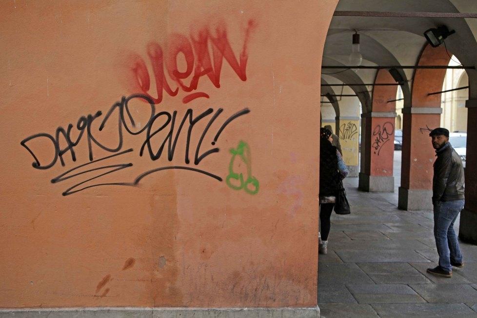 «Niente graffiti? Soltanto su monumenti e luoghi di culto» 