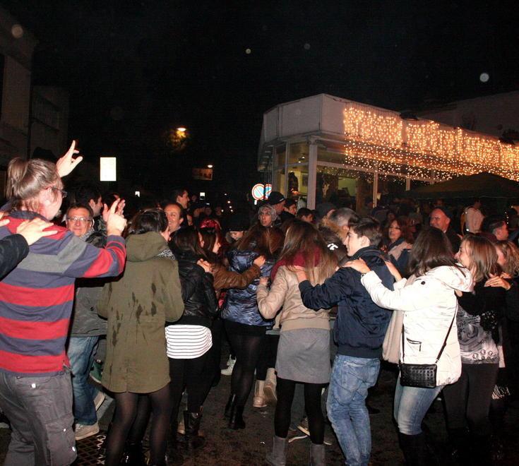 Musica, danze e sorrisi per festeggiare il 2016 