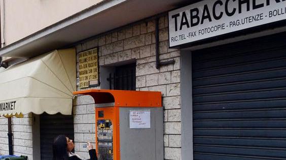 È Natale: i ladri razziano le sigarette