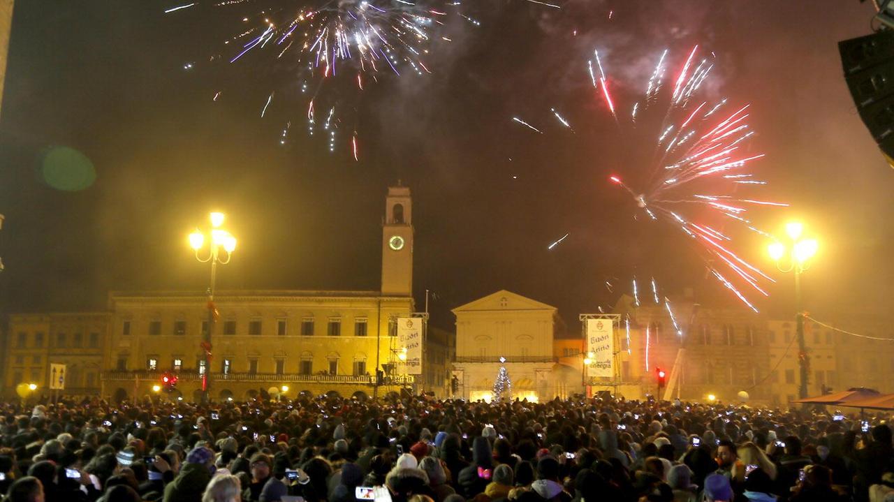 Lo spettacolo pirotecnico dell'anno scorso (foto Fabio Muzzi)