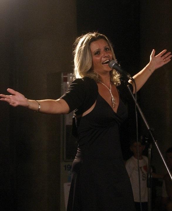 Sabrina Paglia canta Edith Piaf