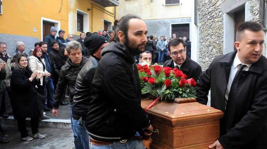 L’addio in musica a Guido Alberti