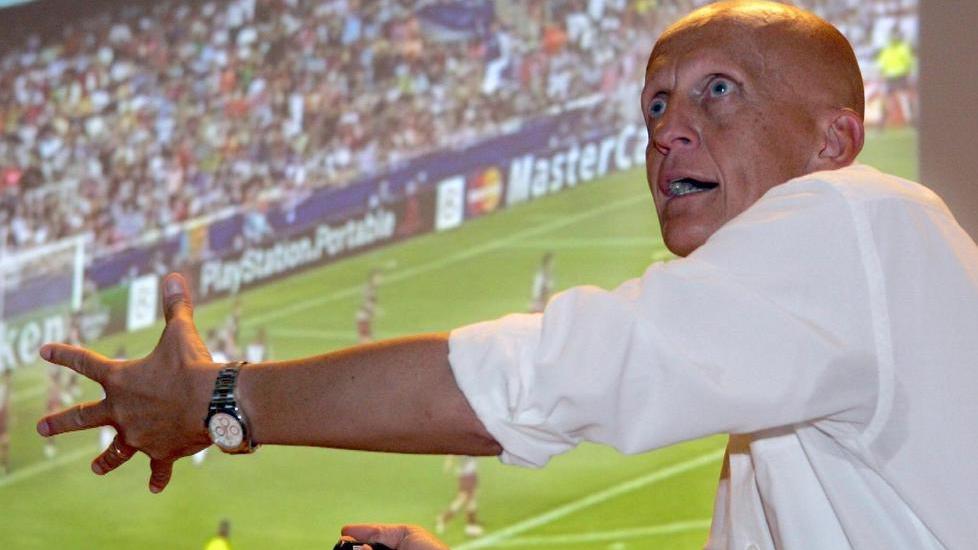 “L’arbitro deve vedere oltre”: la lezione di Collina
