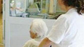 «Anziani e disabili, no ai tagli dei servizi se i Comuni pagano»