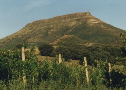 Siligo, un no compatto alle cave 