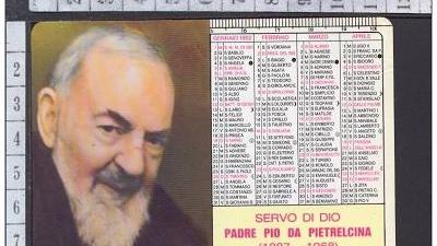 Anziana truffata da finti venditori di calendari di Padre Pio
