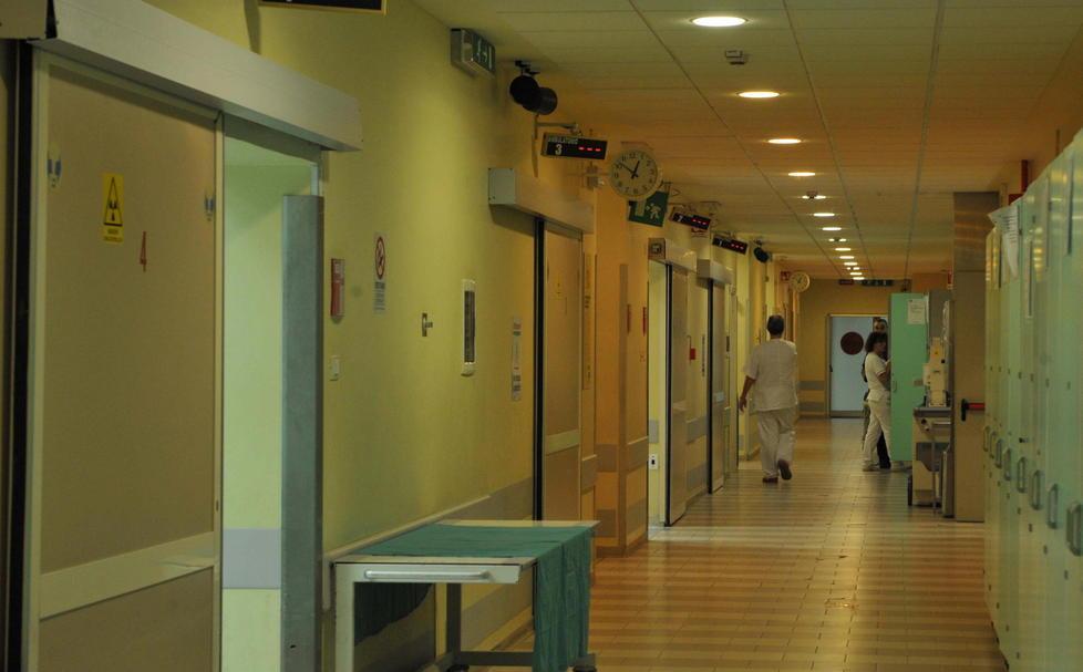 L’ingresso del pronto soccorso dell’ospedale Lotti a Pontedera (foto di repertorio)