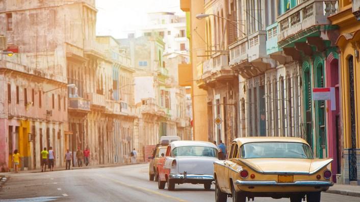 Modena, vacanza truffa per 60 giovani