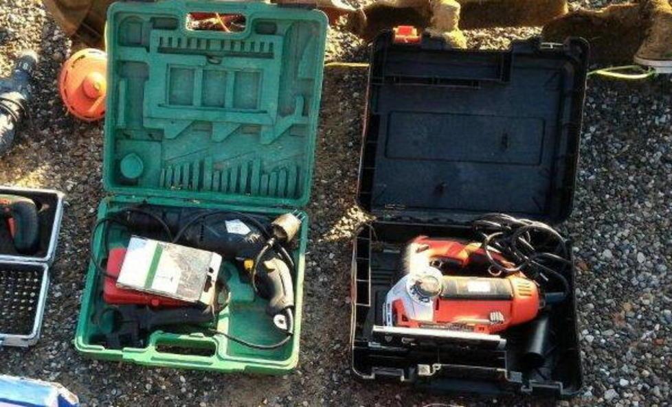 Scoperta “ferramenta” con attrezzi rubati in una casa occupata 