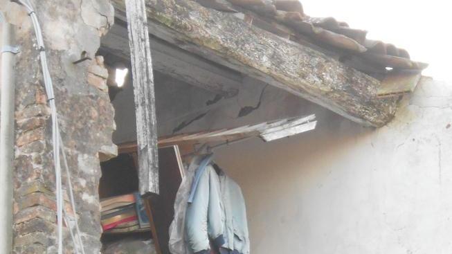 Vivono nelle baracche per salvare le aziende