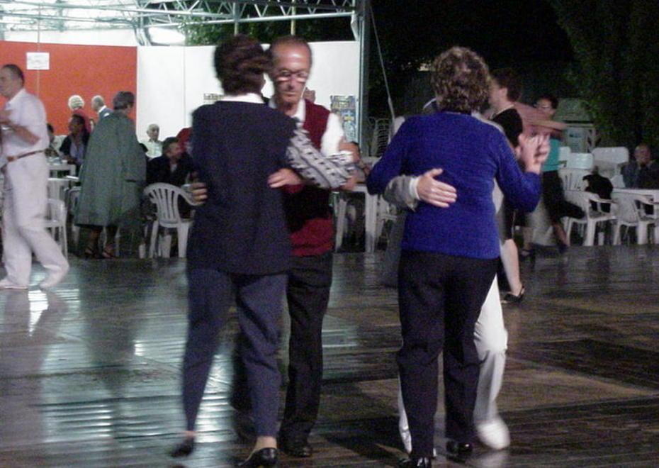 Decine di appuntamenti, cantanti e orchestre per tutti i gusti 