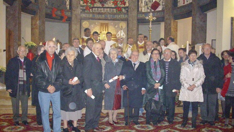 Anniversari di matrimonio festeggiati alla Sacra Famiglia