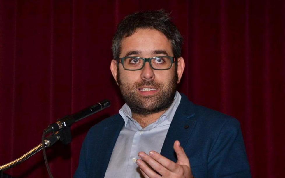 Il sindaco si veste da voce narrante che il concerto del 2016 abbia inizio
