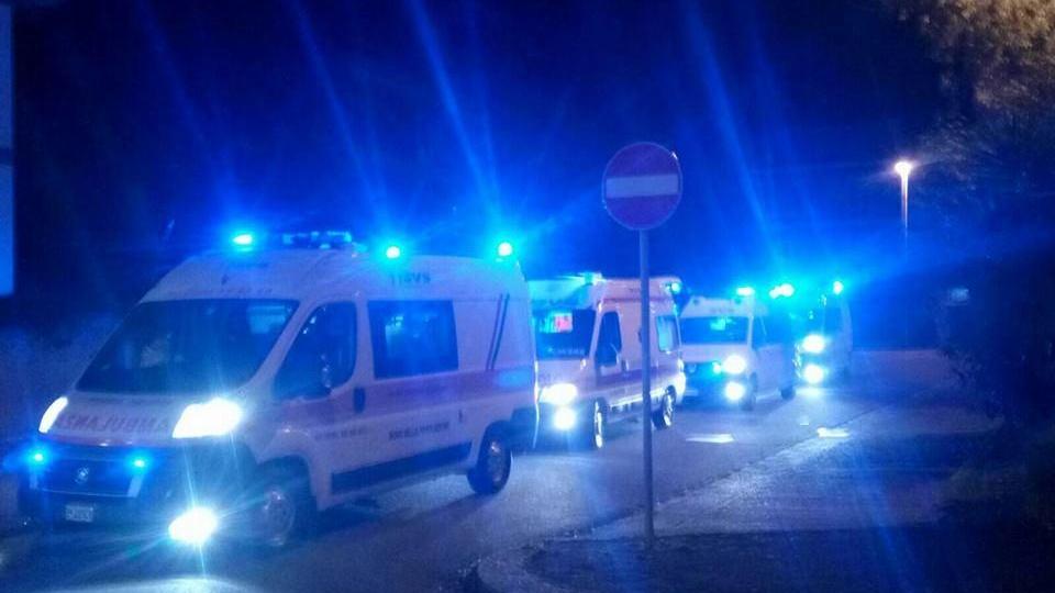 Paura ad Antignano per un incendio: sei intossicati, anche due bambini