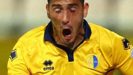 Modena, il mercato inizia con le cessioni: via Nizzetto e Olivera
