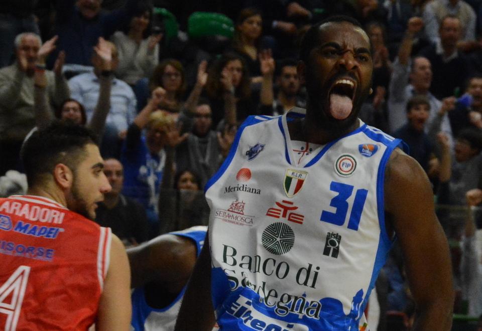 Basket, il 2016 parte col botto: c’è Milano-Dinamo Sassari