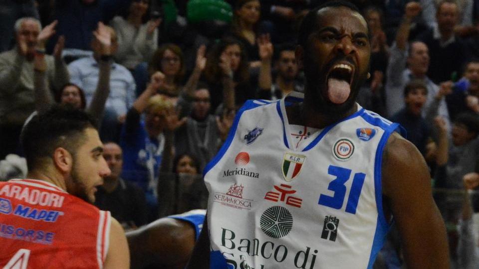 Basket, il 2016 parte col botto: c’è Milano-Dinamo Sassari