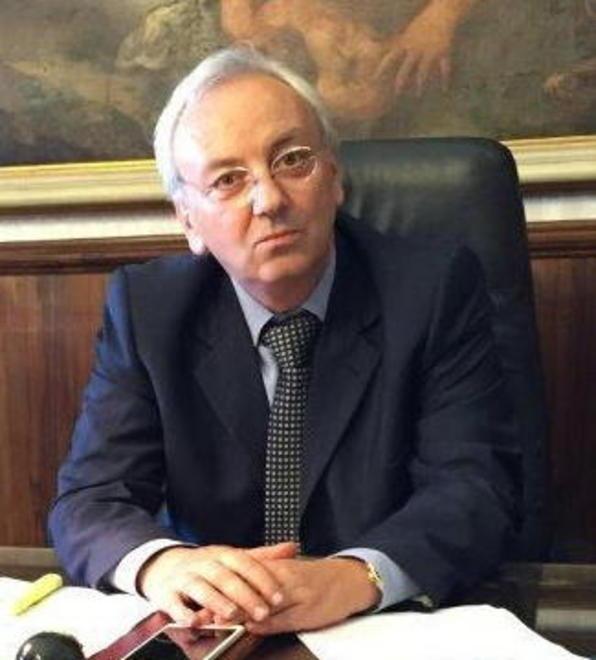 Un prefetto smart che usa Facebook per comunicare
