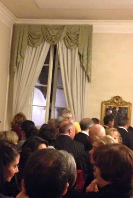 Gran ressa per il buffet in 70 lasciano il Giglio 