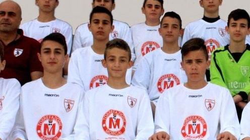 Giovani in campo con i migranti