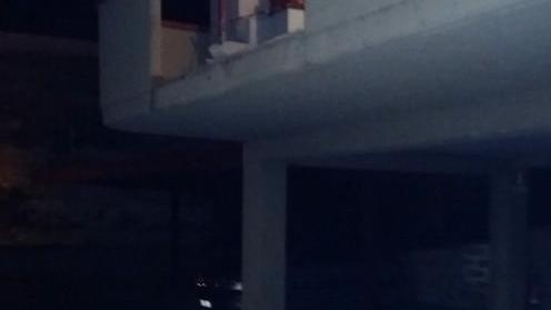 Fioriera caduta, indaga la polizia