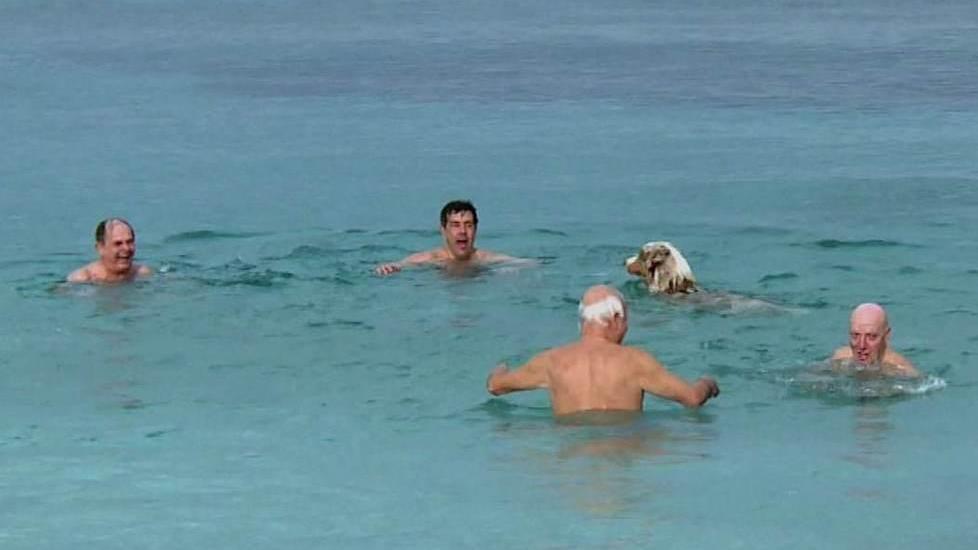 Alle Ghiaie bagno di inizio anno della giunta