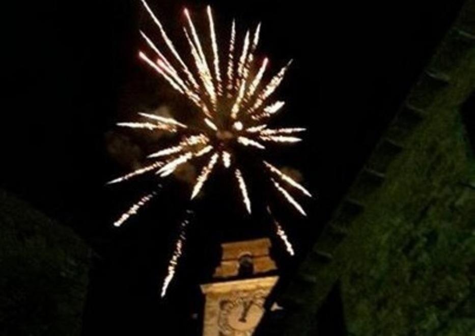 Un successo la festa di fine anno in piazza