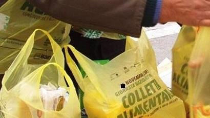 Scure sui sussidi per le povertà: tagliati 85mila euro