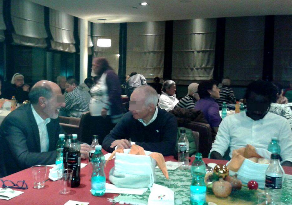 Un cenone da vip per gli ottanta ospiti del centro Caritas 