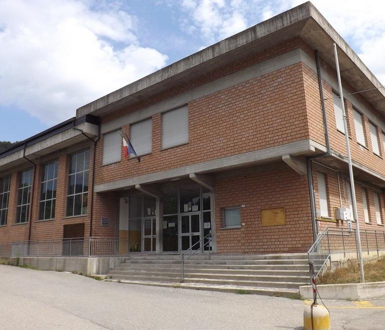 Scuola: l’anno nuovo porta lavori al tetto delle Foscolo 