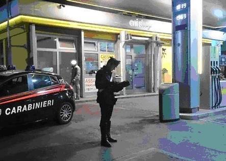 La rapina al distributore era solo un’invenzione 