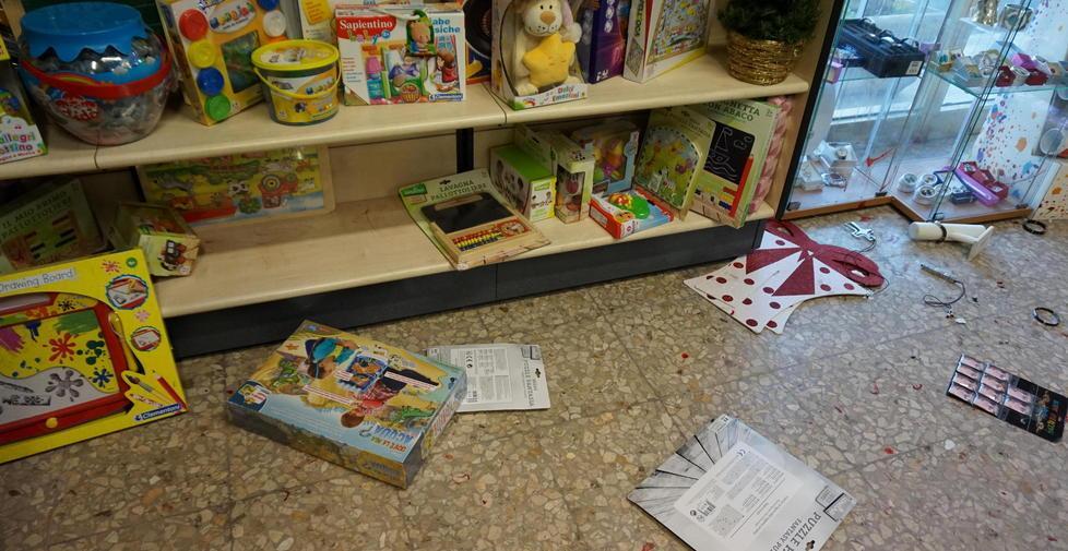 Cinghiale ferito si rifugia nell’edicola 