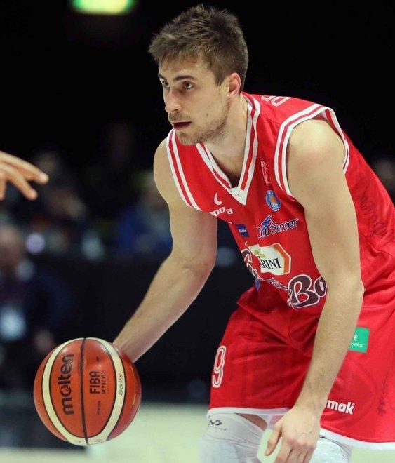 “Big Darjus” insegna la pallacanestro Gentile in ripresa