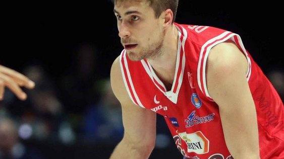 “Big Darjus” insegna la pallacanestro Gentile in ripresa