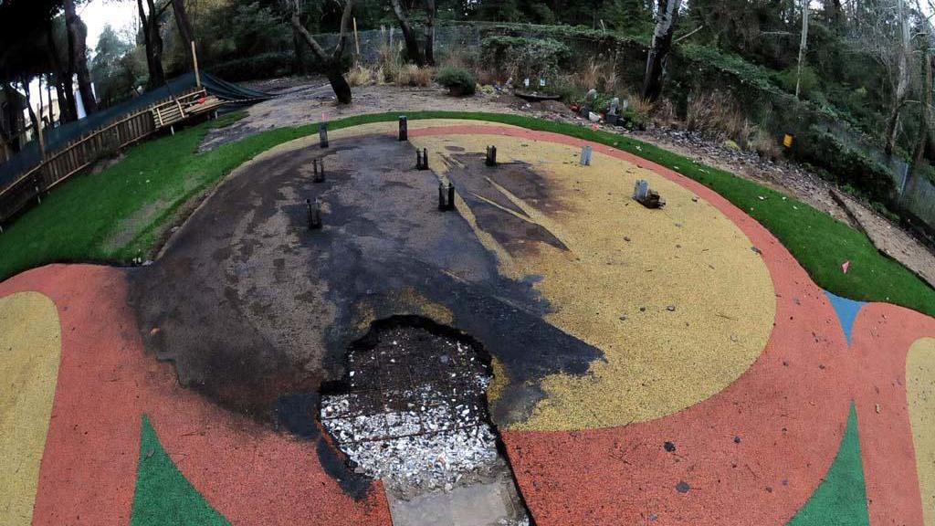 Parco andato a fuoco niente inquinamento arrivano i giochini