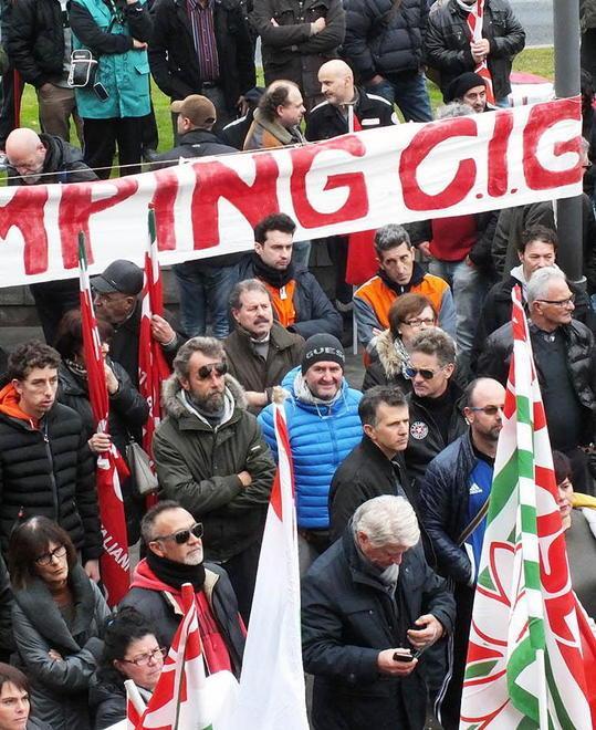 Raccolte 700 firme per manifestare il 19