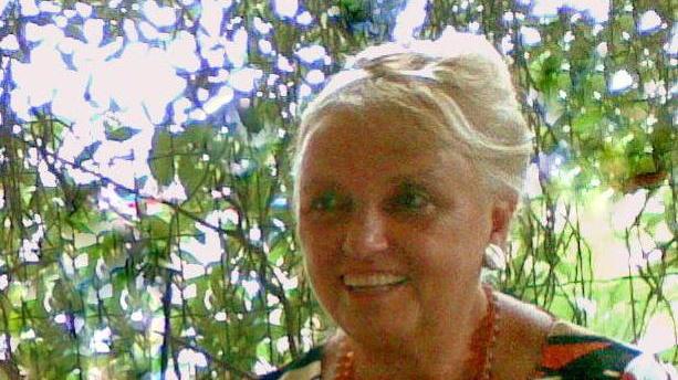 Il saluto alla professoressa e al suo sorriso gentile