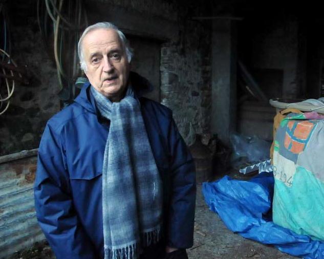 «Distruggete le vostre armi giocattolo» 