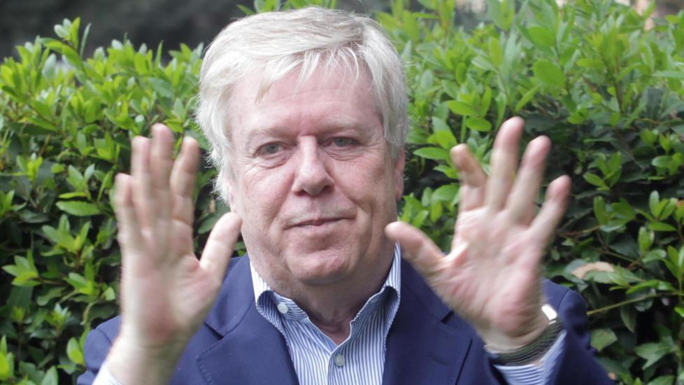 Lippi e il mistero dei tweet a Renzi: «Mi hanno hackerato il profilo»