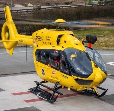 Bambino cade dalla seggiovia Salvo dopo un volo di 12 metri 