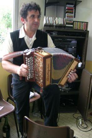 Organettisti sul palco per la befana 