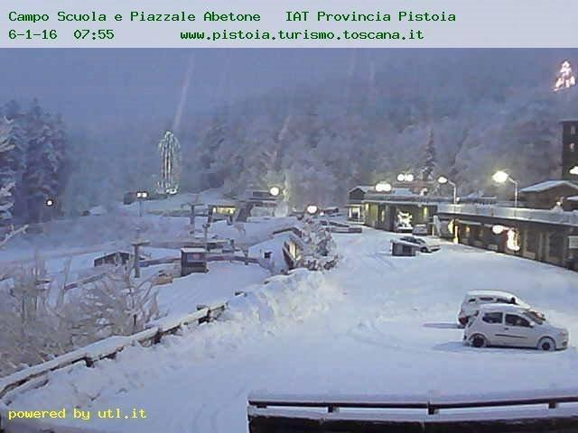 Una veduta della neve a Abetone la mattina dell'Epifania