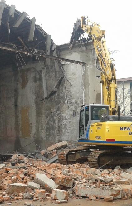Addio all’ex Cinema Moderno 