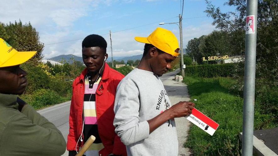 Fazzi: «Migranti ospitati in casa». Sichi frena